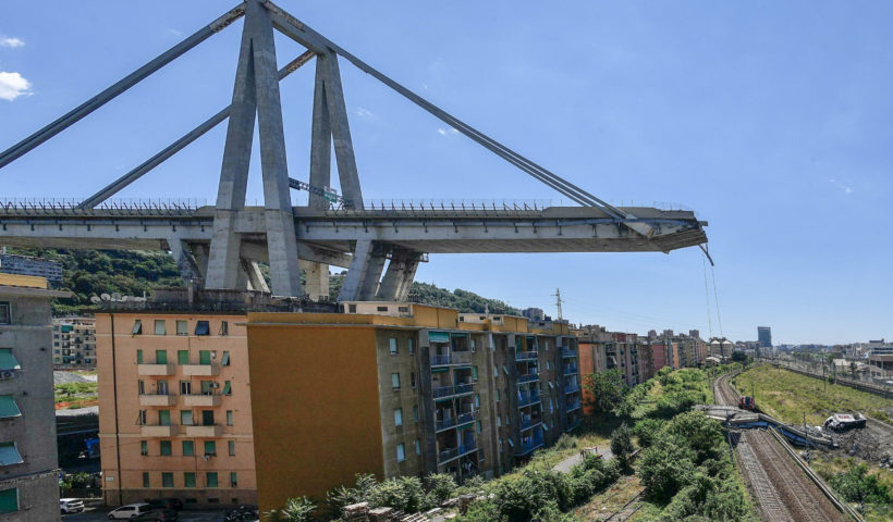 Ponte morandi Genova crollato