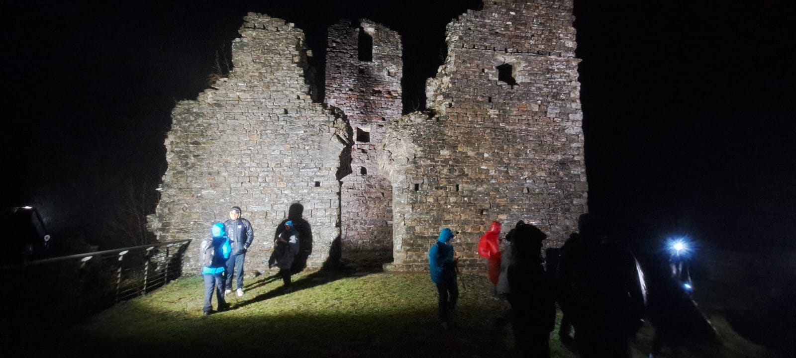 quinta escursione alla rocca di cerbaia in notturna