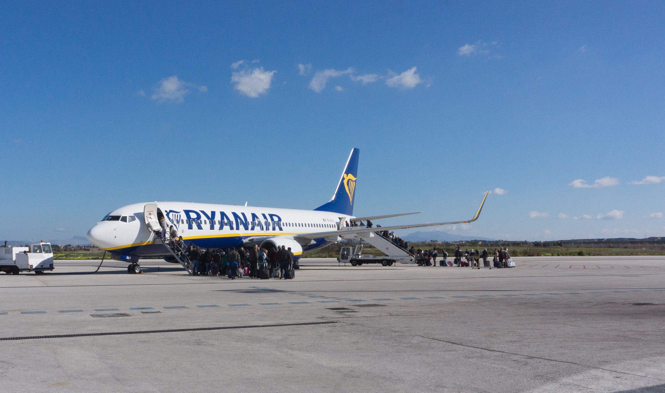 volo in ritardo catania pisa